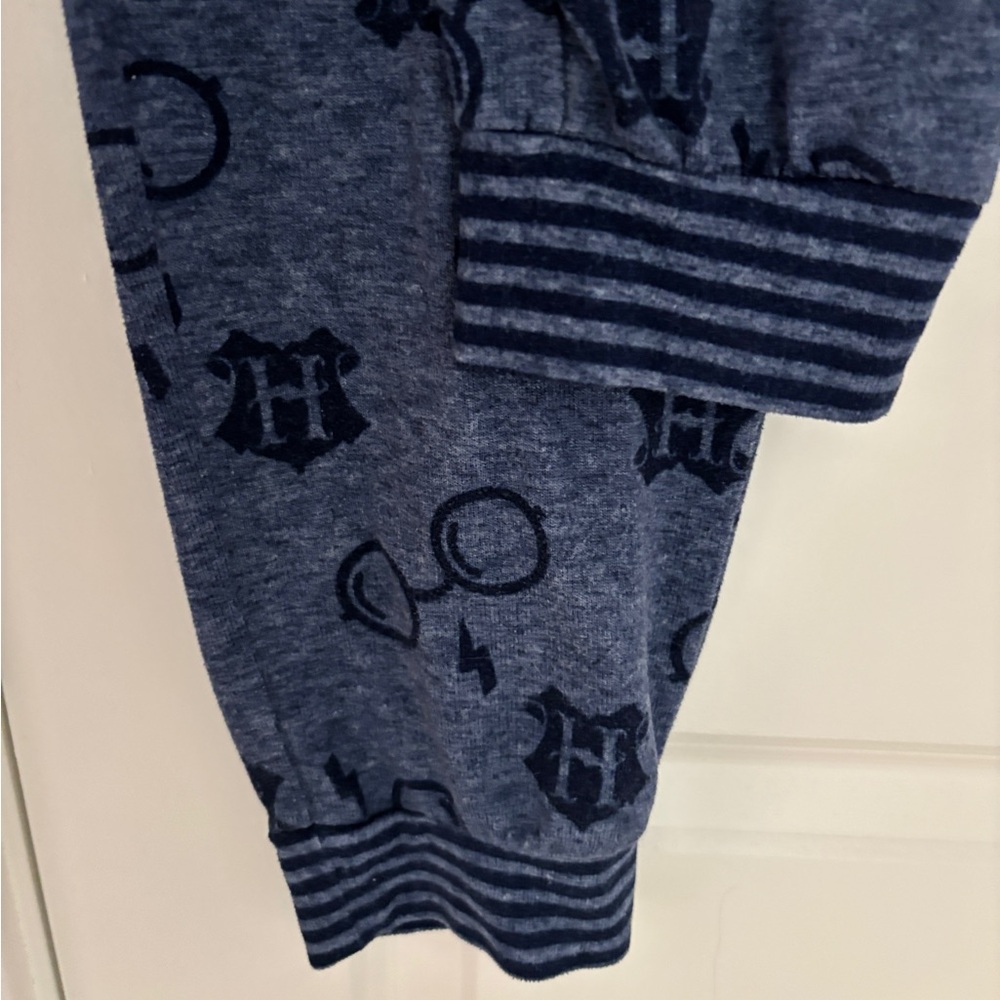 Harry Potter Loungewear Set, Long Sleeve Crewneck and Sweatpants, Adult Small - Picture 12 of 15